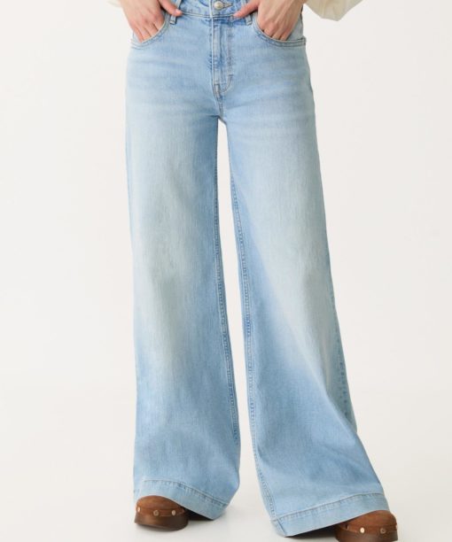 Blue Yonder Flared Jean