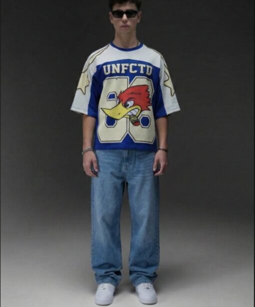 Alternative view of Smokin Woody Oversized T-shirt